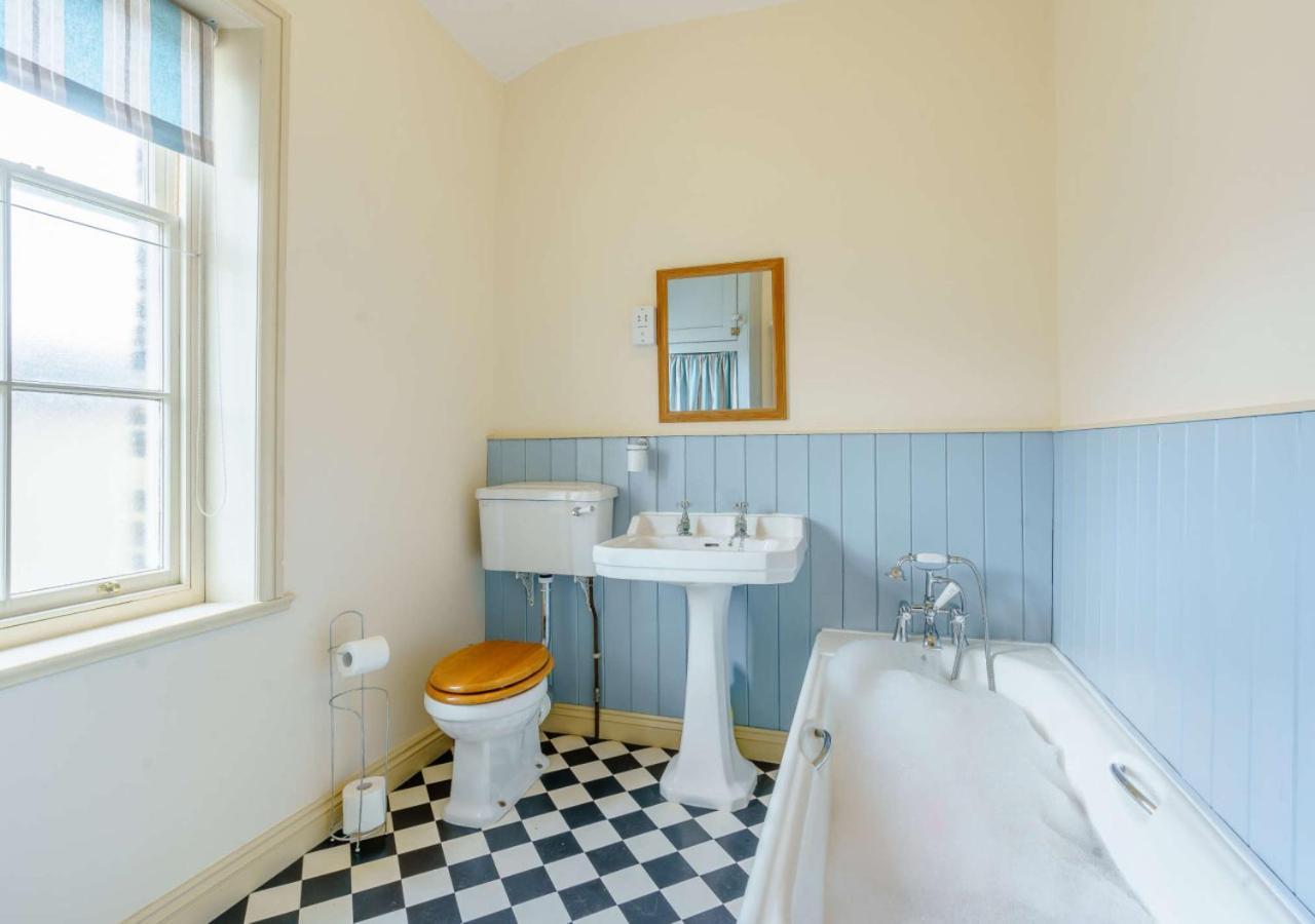 Salts Mill Workers Cottage Шипли Экстерьер фото